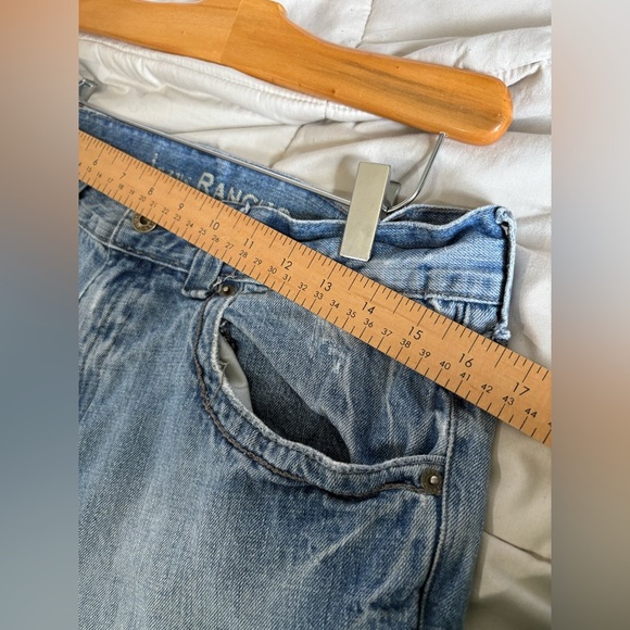 Guess jeans Rancho flare destroyed pocket jeans size 33x32 - Picture 8 of 10